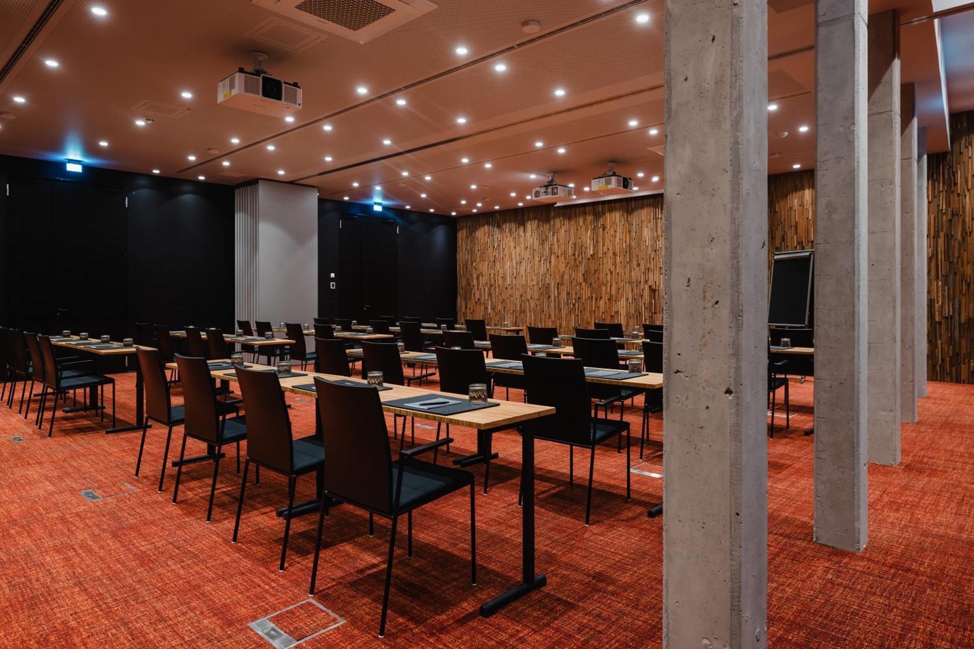 Hotel Sly Berlin Zewnętrze zdjęcie The conference centre